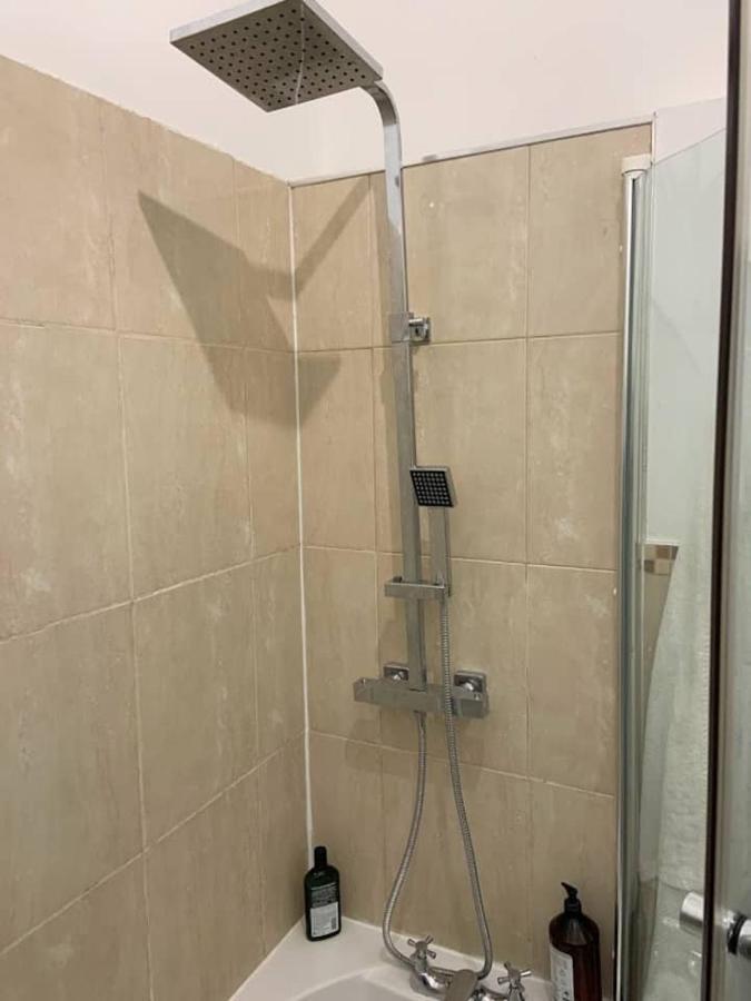 Lovely Spacious 1-Bedroom Flat In Tufnell Park Close To Central 伦敦 外观 照片